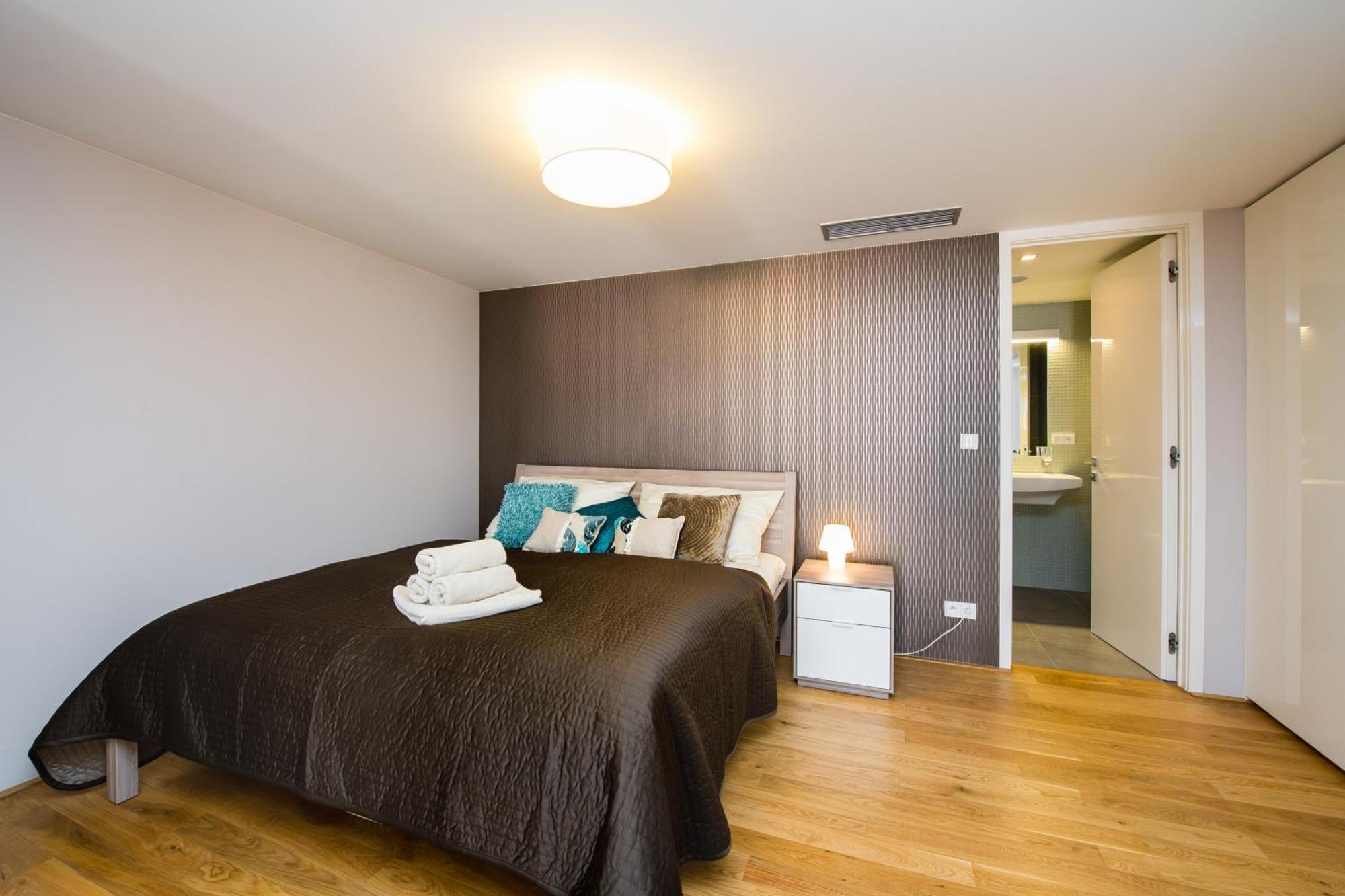 Aparthotel Empirent Karlin 4*