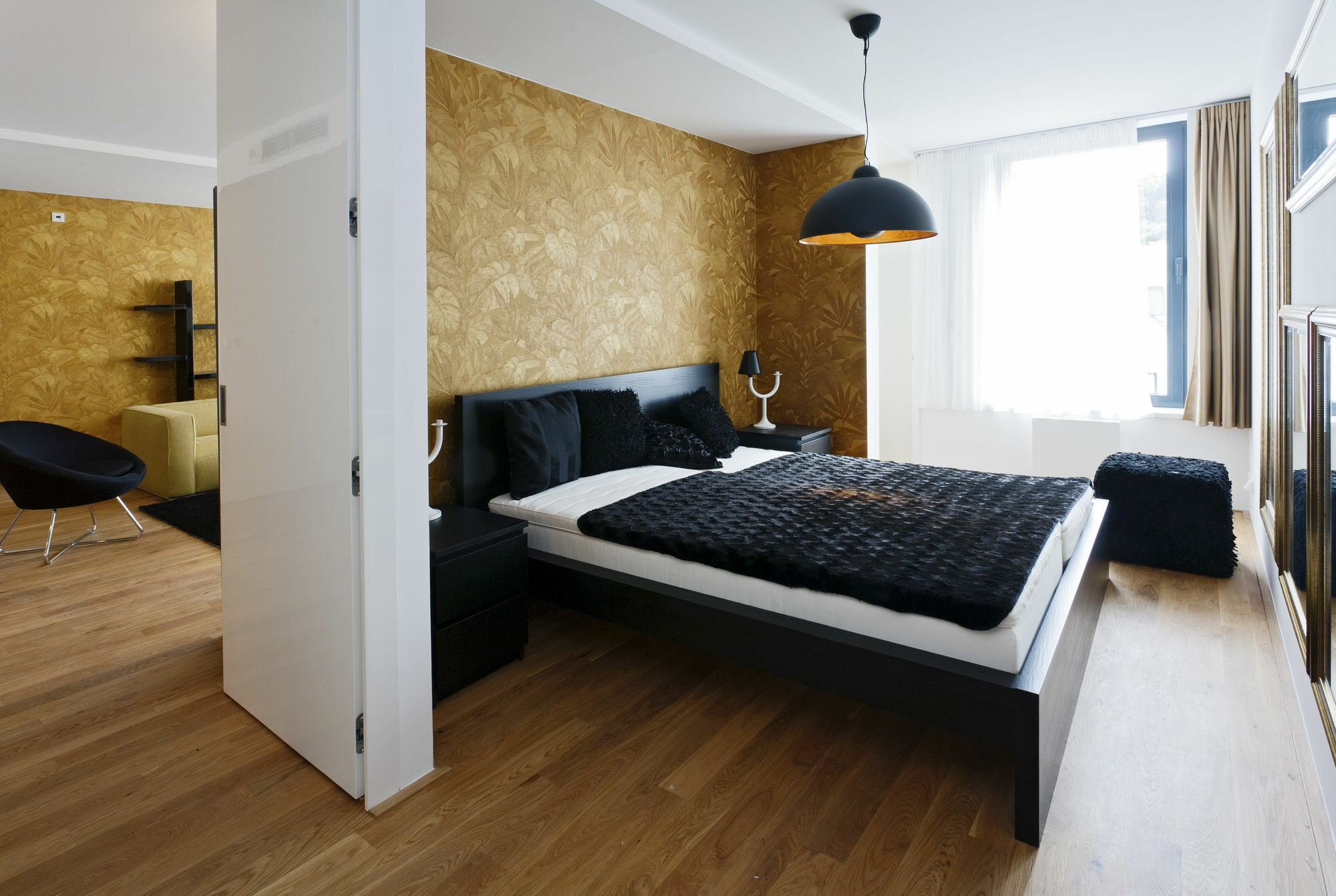 Empirent Karlin Prag